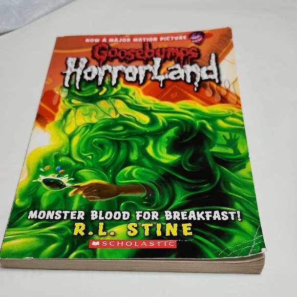 Scholastic Other - Goosebumps -- Monster Blood For Breakfast
